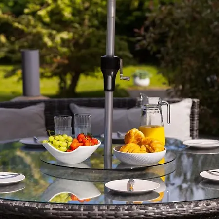 Luxury Getaway For Groups York
